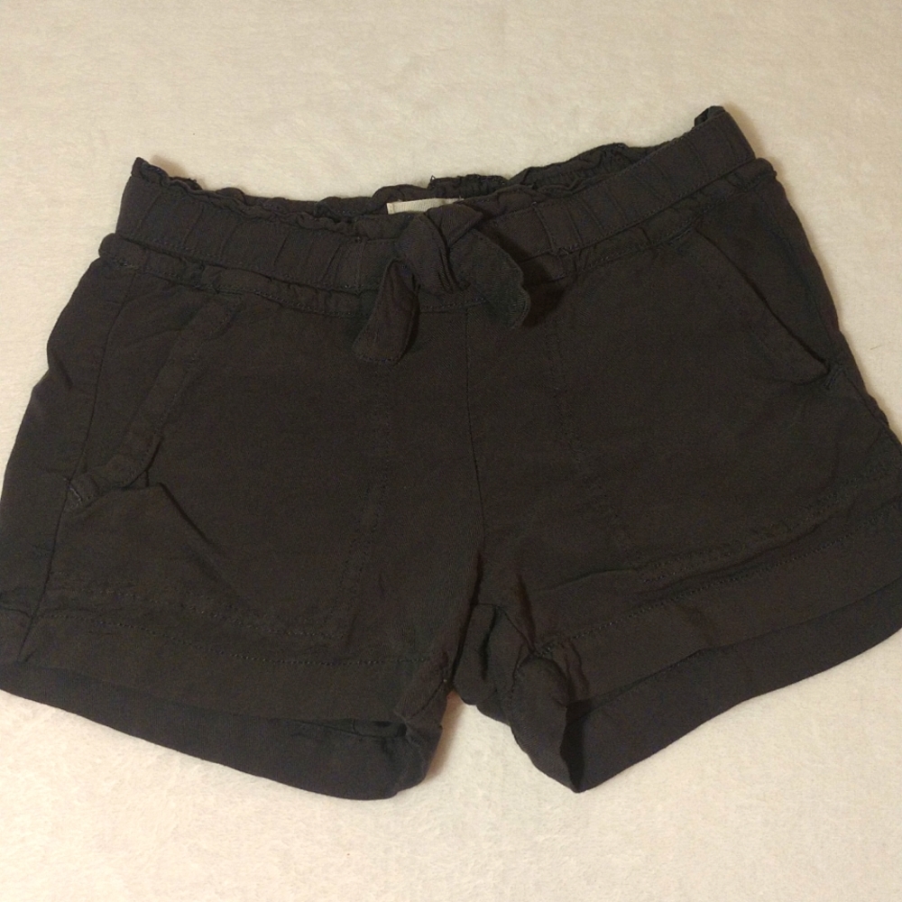 3 for $15! Girls sz 7 dark grey soft cargo shorts